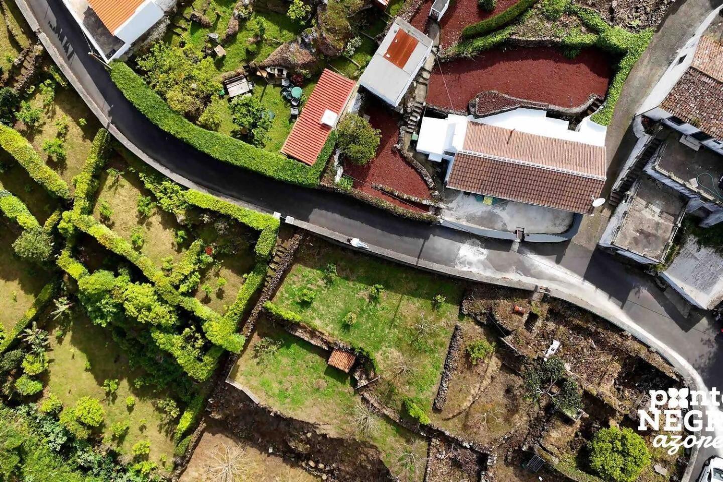 Charming Country House By Ponta Negra Azores Altares Exterior photo